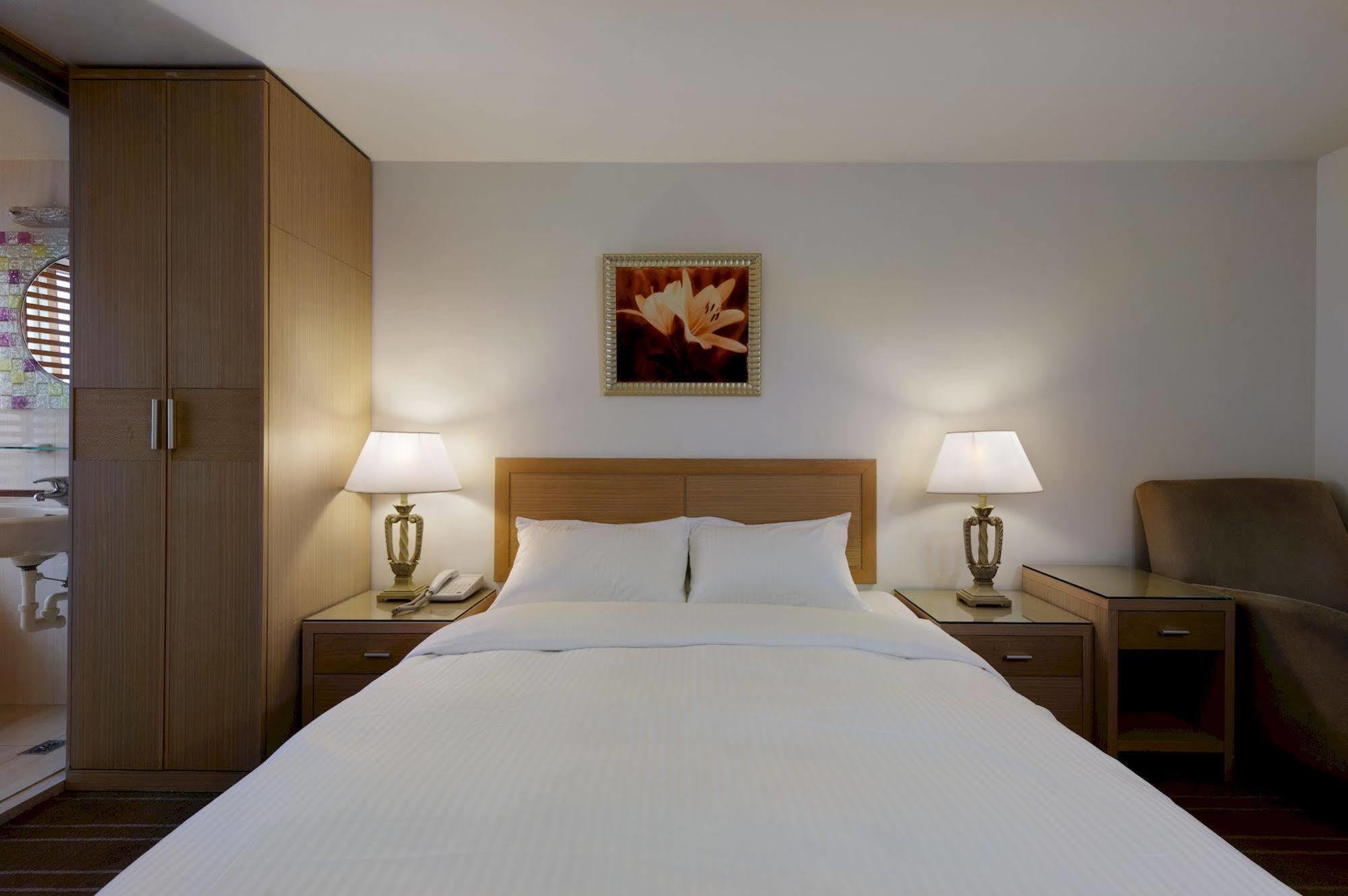 Nei Jiang Hotel Taipei Eksteriør bilde